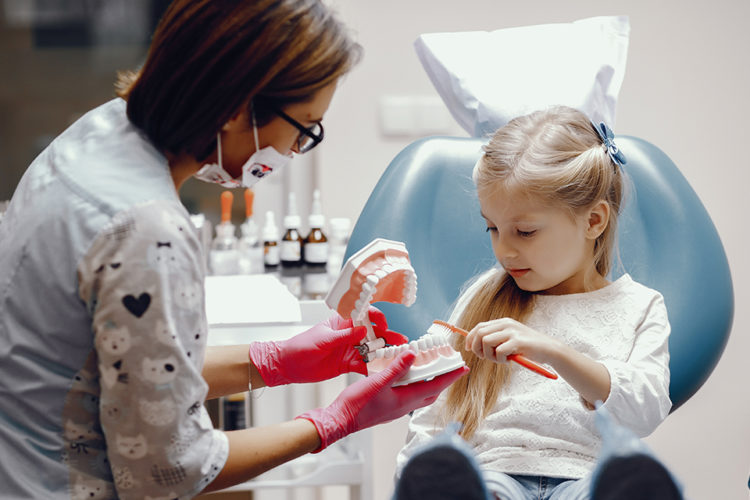 Relatia-Copil-Dentist-si-Provocarile-Sale
