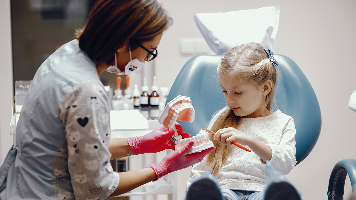 Relatia-Copil-Dentist-si-Provocarile-Sale